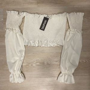 Boohoo top never been worn!